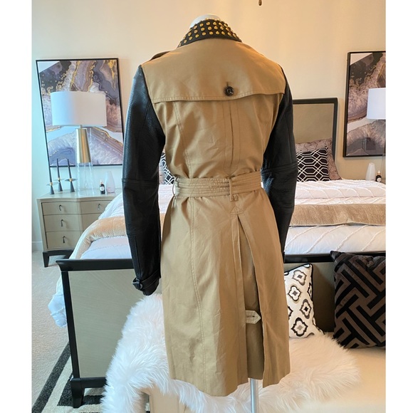 Burberry Tan and Black Trench Coat - Picture 3 of 11